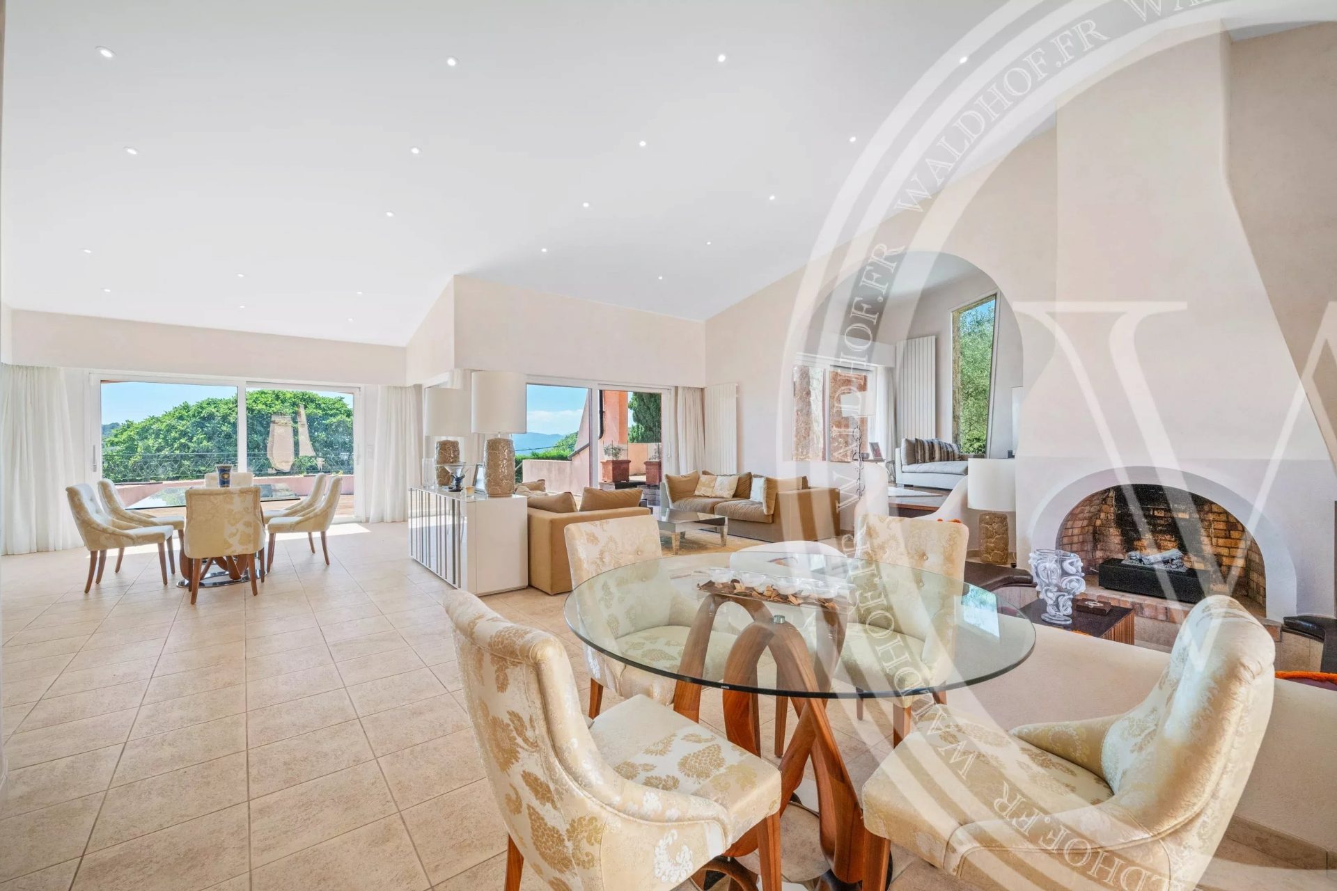Majestueux domaine provençal de 600m² avec vue panoramique sur la mer, piscine et 5 suites - 20 Mins de Monaco - 5