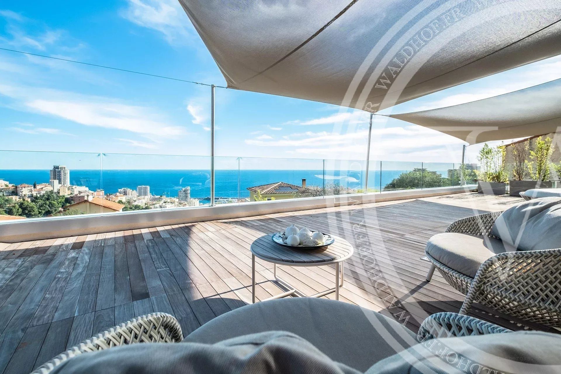 Villa neuve à 500 mètres de Monaco avec vue mer panoramique - 10