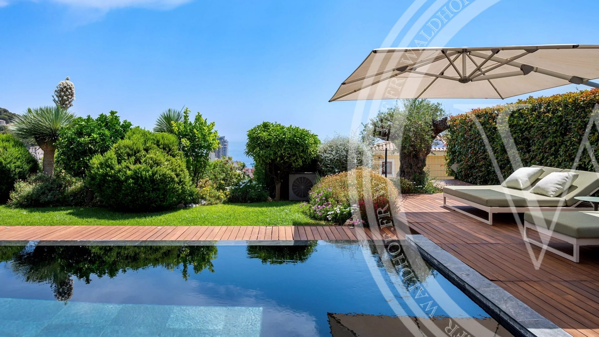 Villa neuve à 500 mètres de Monaco avec vue mer panoramique - 9