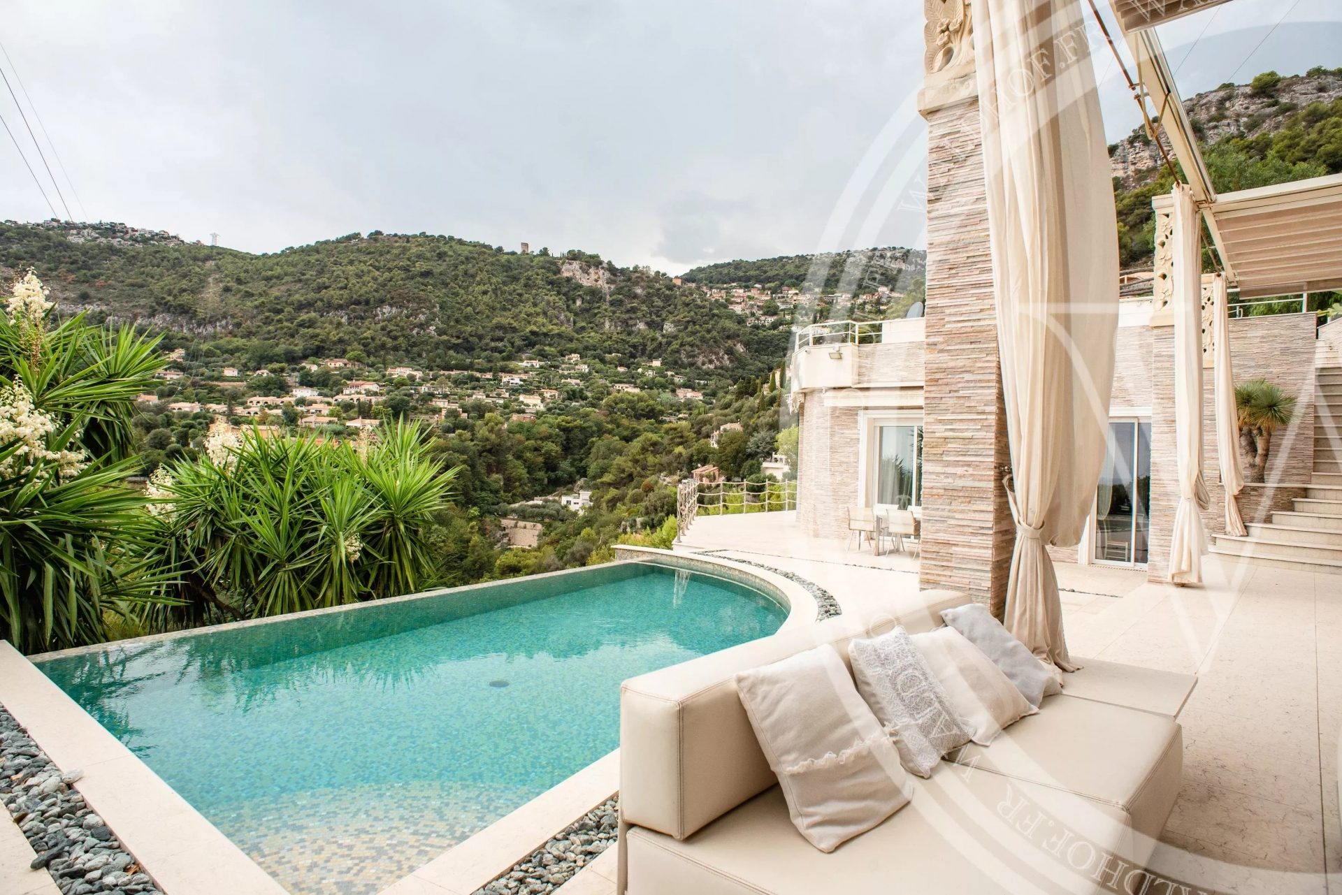 Magnifique Villa à quelques minutes de Monaco - 4