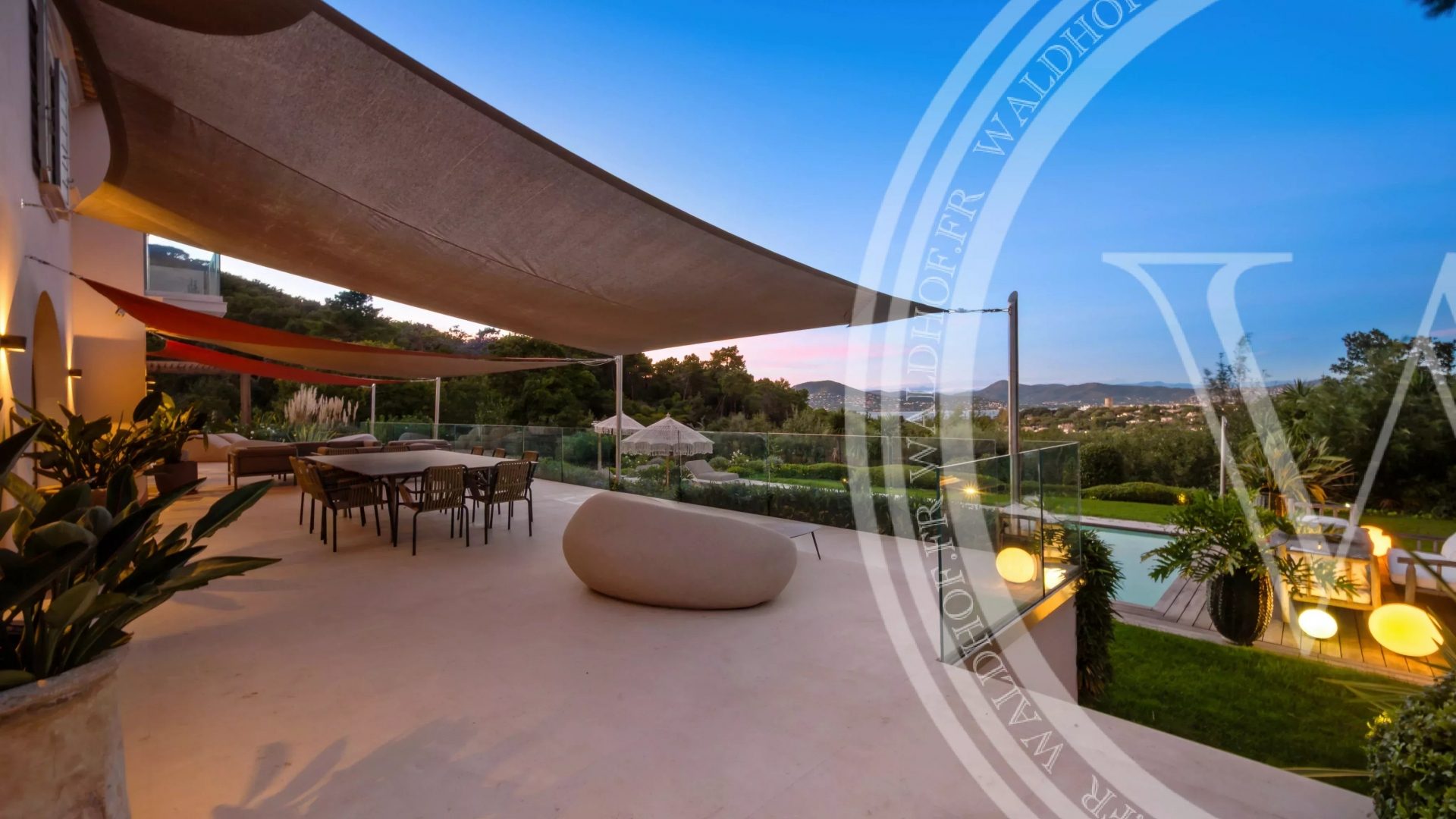 Villa Provençale d’Exception avec Héliport et Prestations exclusives - 8
