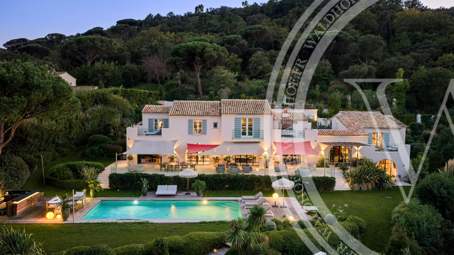 Villa Provençale d’Exception avec Héliport et Prestations exclusives - 2