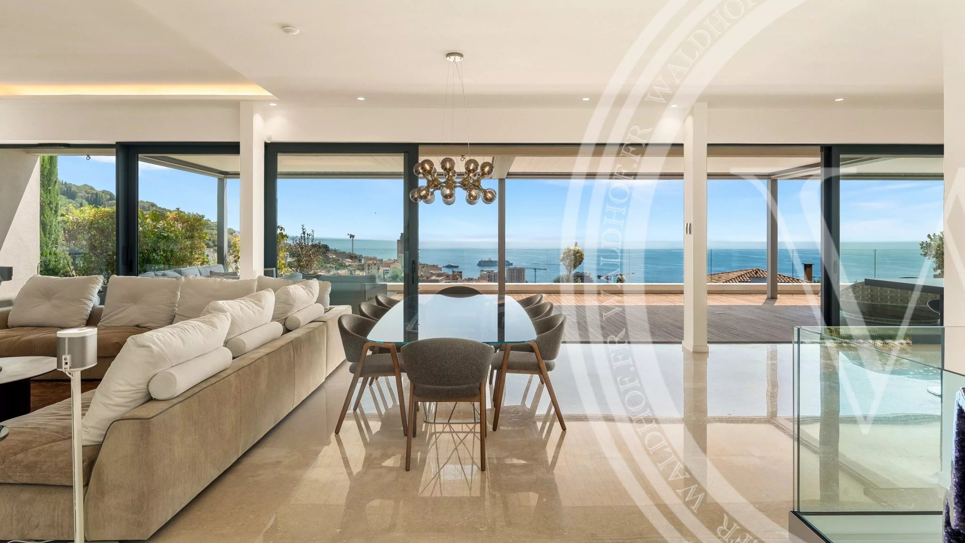 Villa neuve à 500 mètres de Monaco avec vue mer panoramique - 2