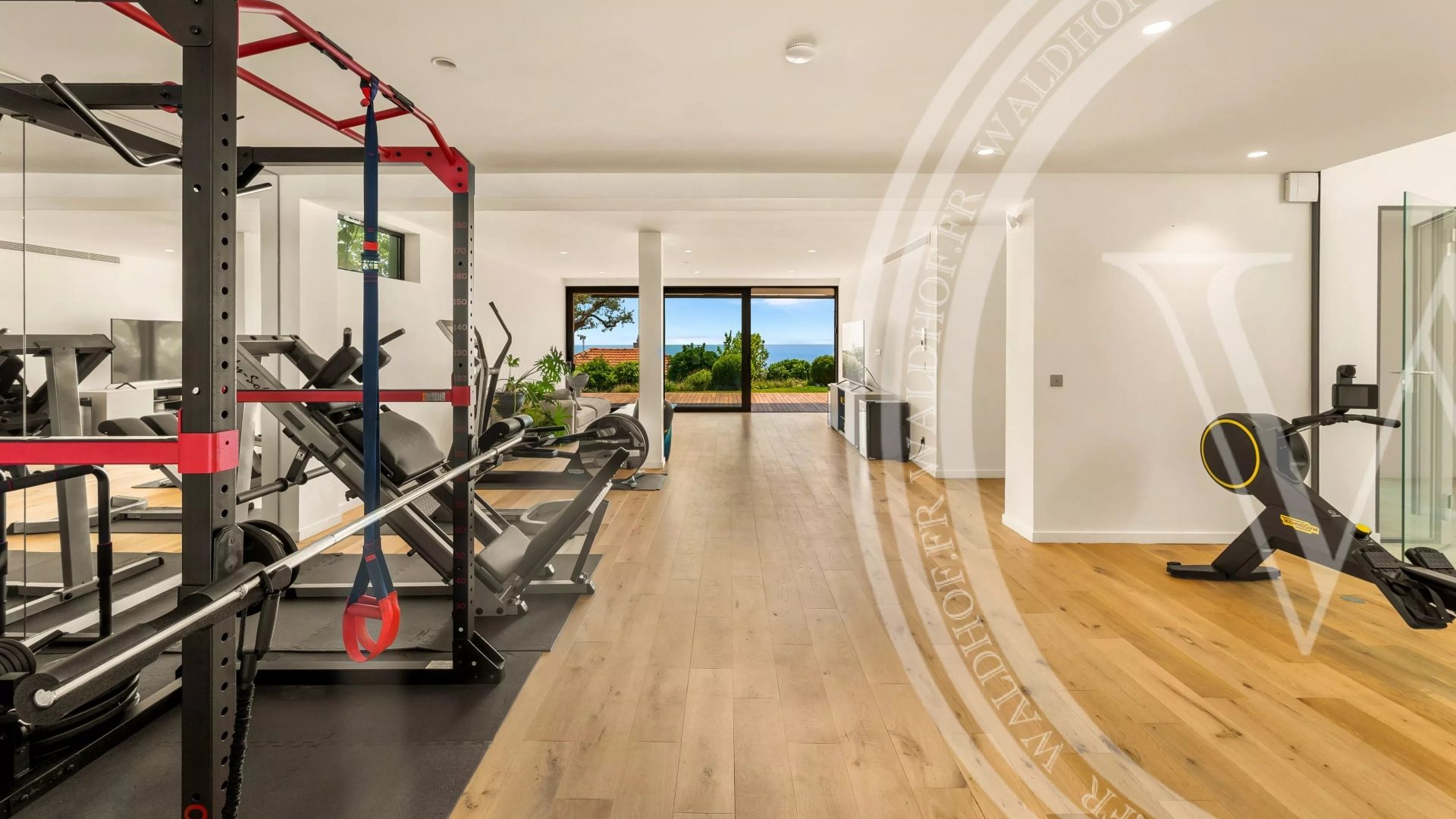 Villa neuve à 500 mètres de Monaco avec vue mer panoramique - 12